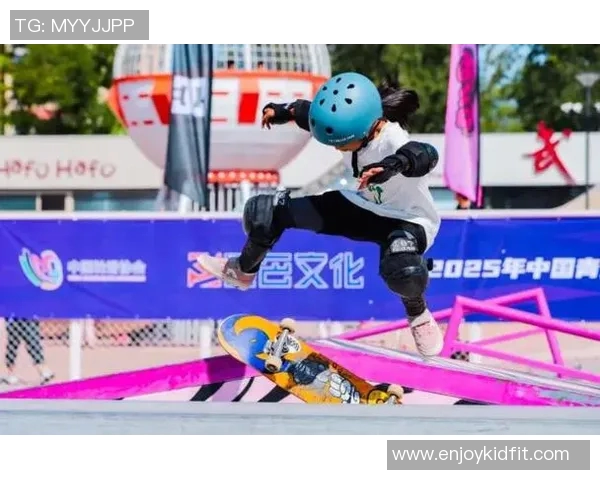 成都滑板队与杭州滑板队赛后复盘探讨灵活性表现与战术调整